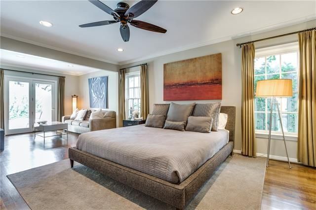 4684 S Versailles d