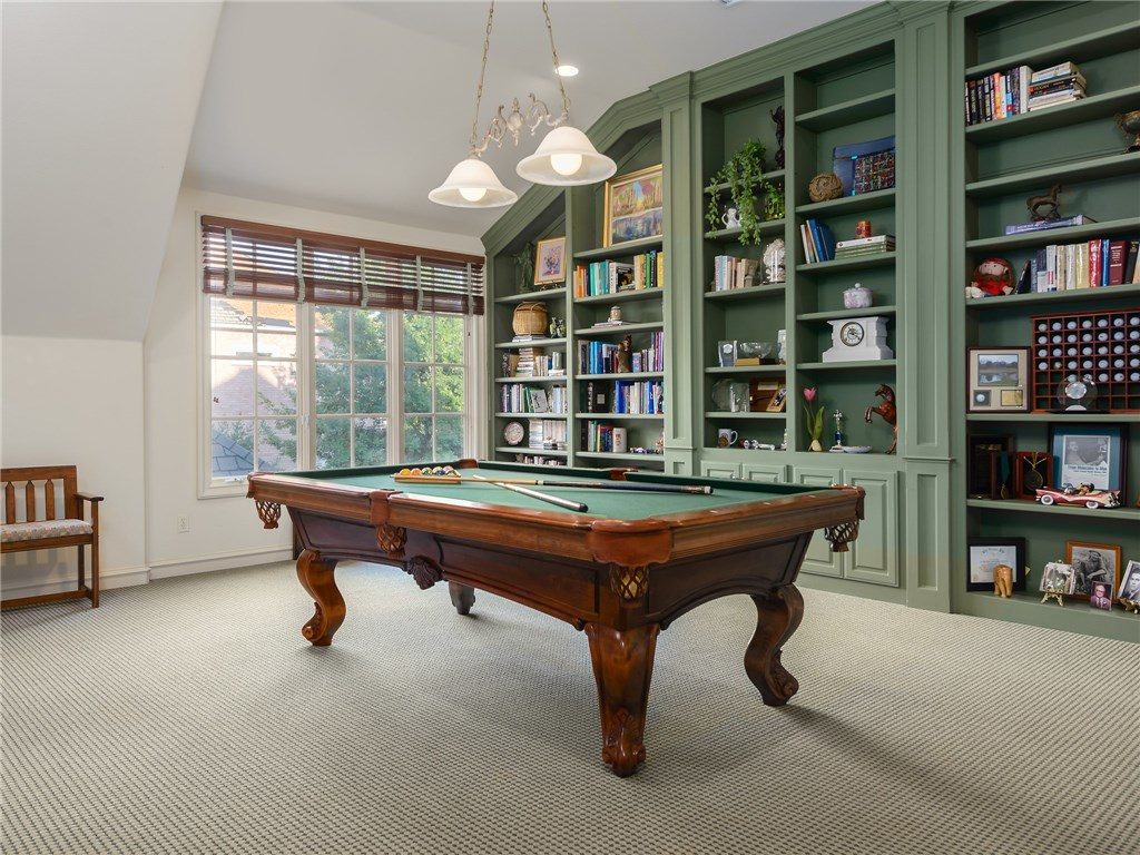 6615 Glendora gameroom