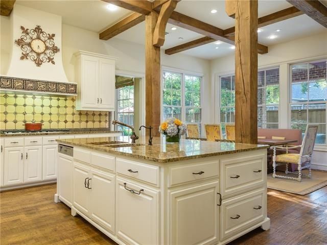 6615 Glendora kitchen 2