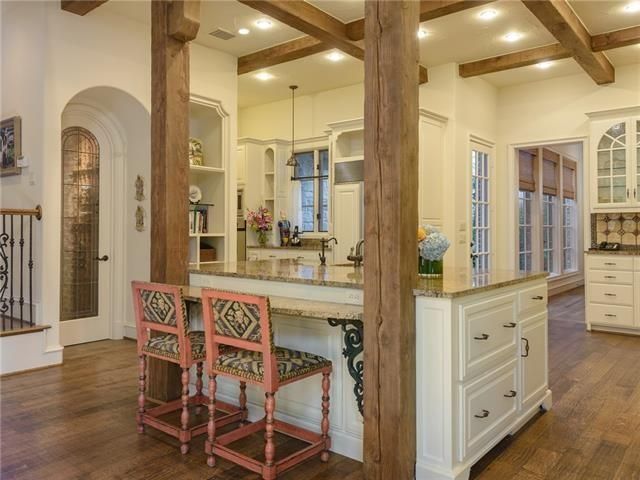 6615 Glendora kitchen1