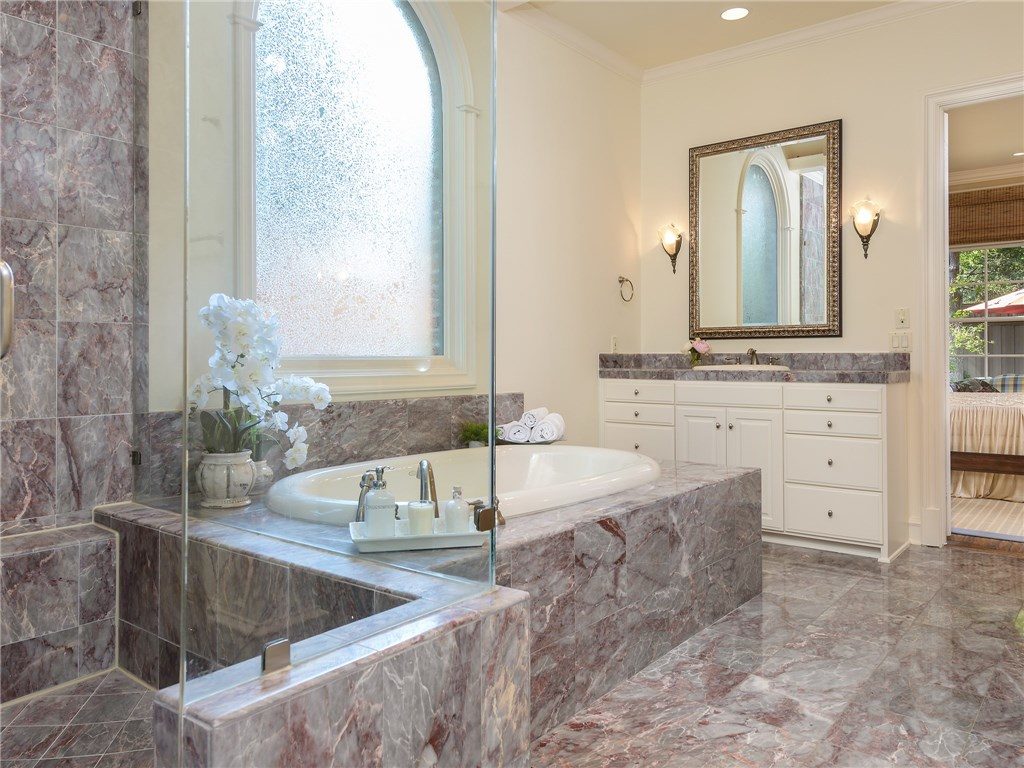 6615 Glendora masterbath 2