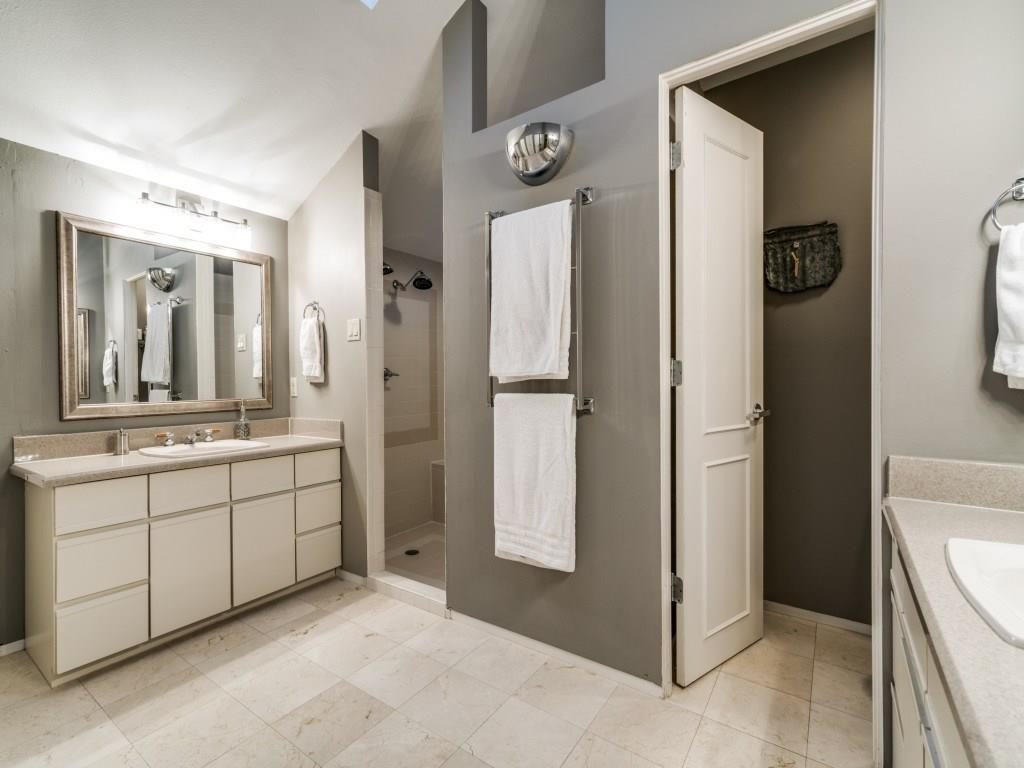 Wynnewood 635 Bizerte  Master Bath