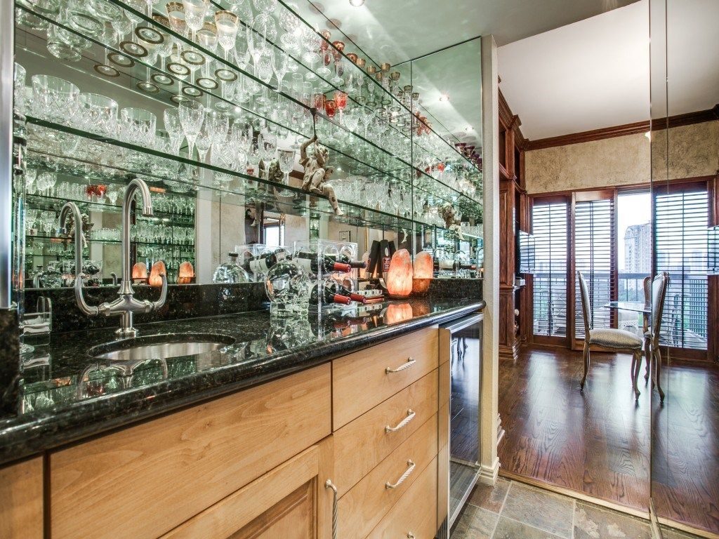 11B Bar