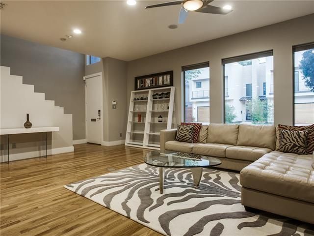 3707 Dorothy c
