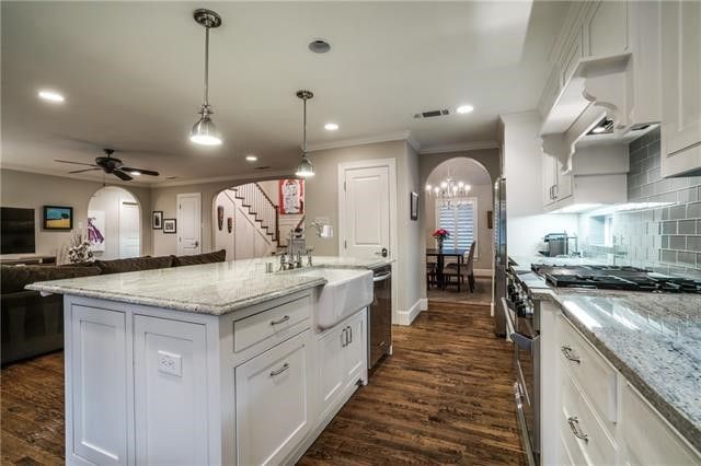 6515 Winton d
