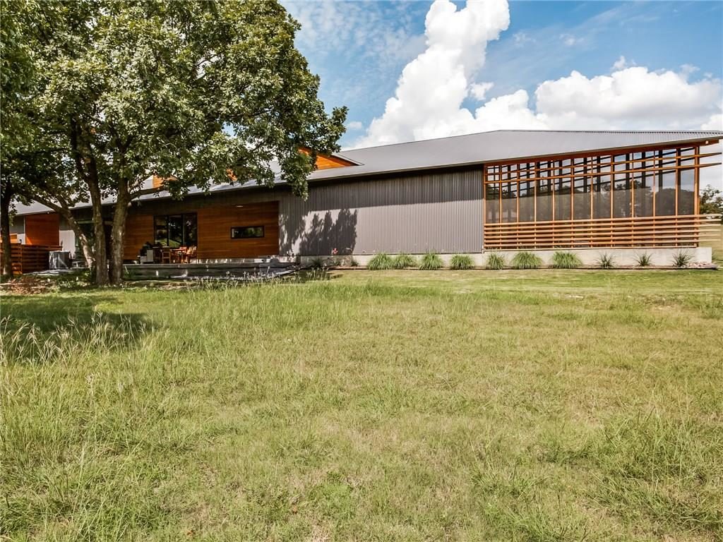 84 Vanguard Way Urban Reserve