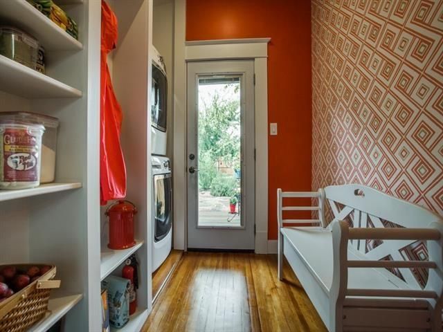 121 S. Clinton Hallway
