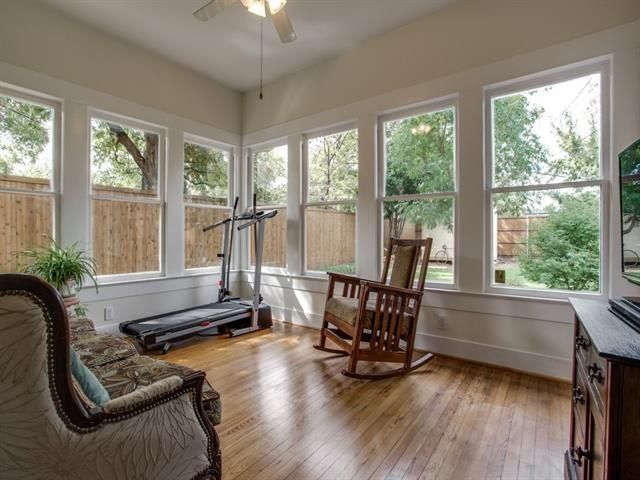 121 S. Clinton Sun room