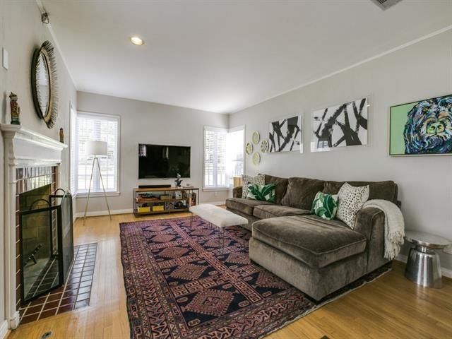 1523 Oak Knoll b