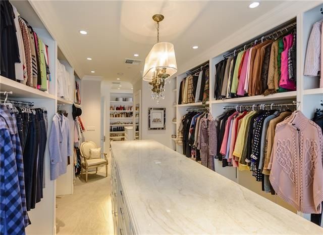 1802 - Master Closet 1
