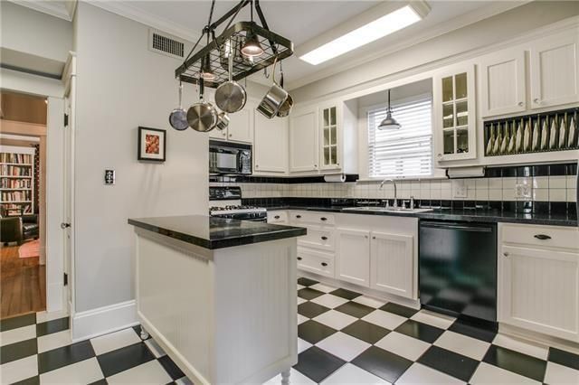 319 N Willomet c