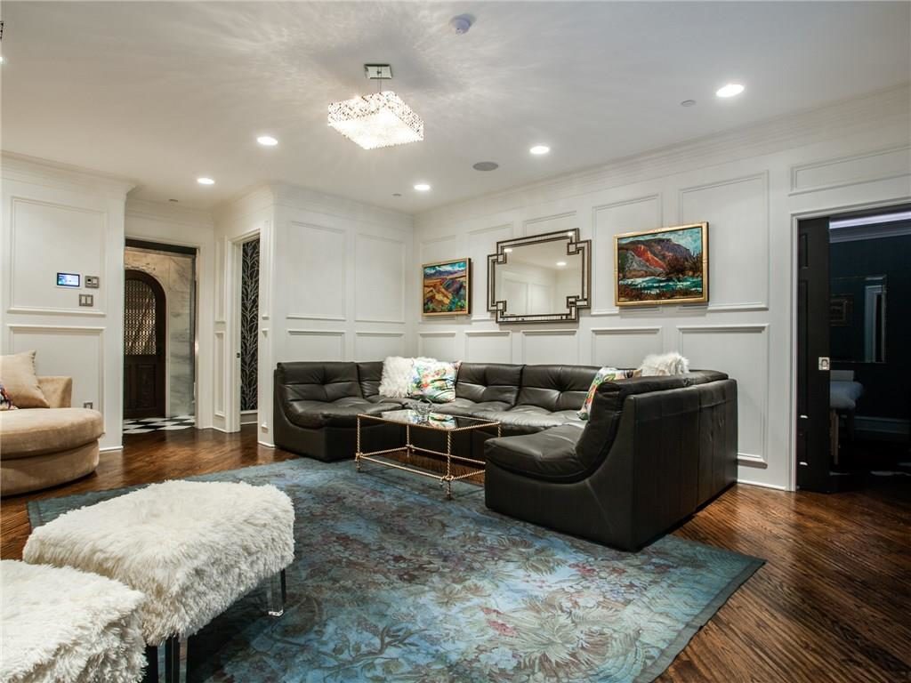 3901 Turtle Creek Blvd # 15