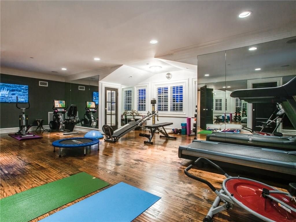 3901 Turtle Creek Blvd # 15