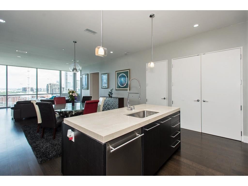 House 1601 Kitchen 2