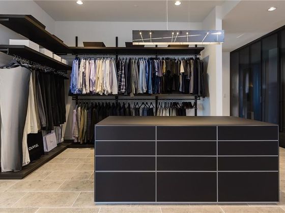 House 2304 - M Closet 1