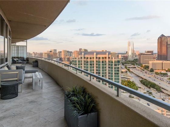 House 2304 - Terrace 1