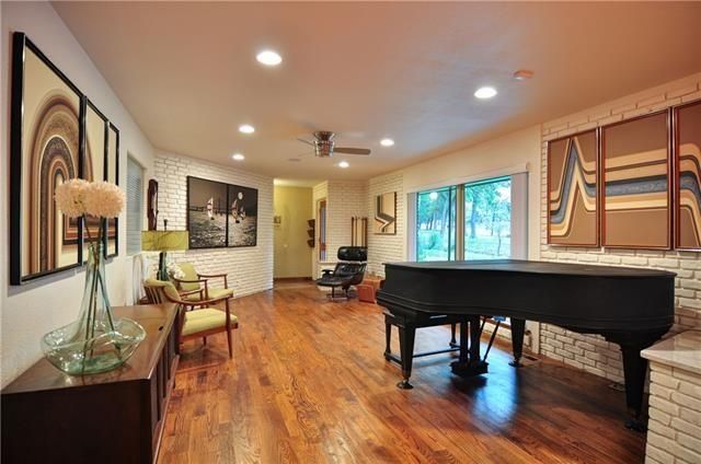 Thanksgiving weekend open houses
