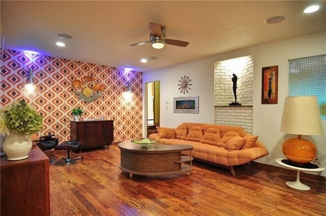 Thanksgiving weekend open houses
