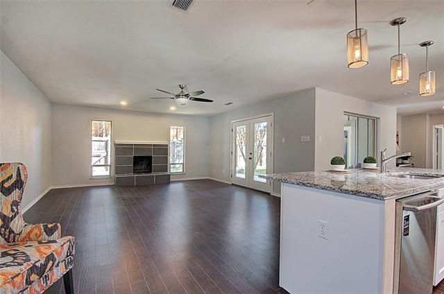 15612 Regal Hill d
