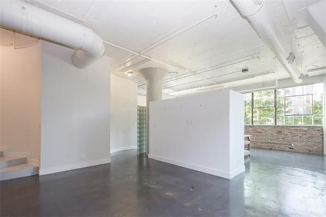 2220 Canton St. 102 Bedroom Area