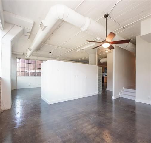 2220 Canton St. 102 Study