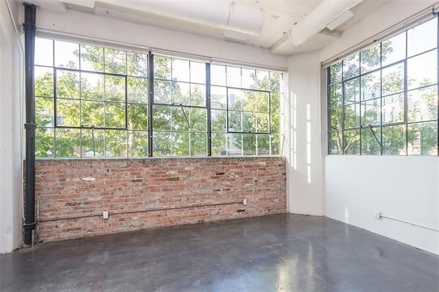 2220 Canton St. 102 Windows