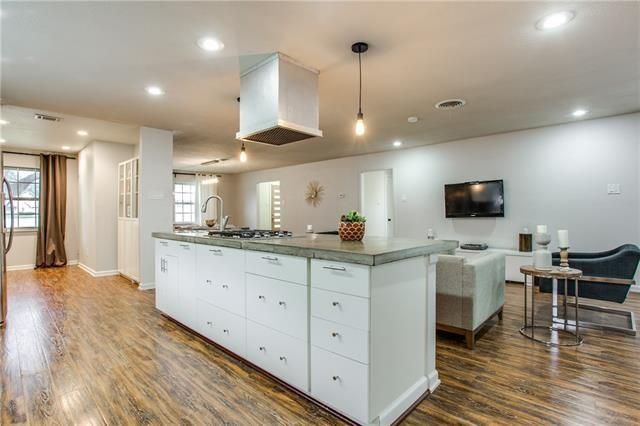 2656 Dorrington l