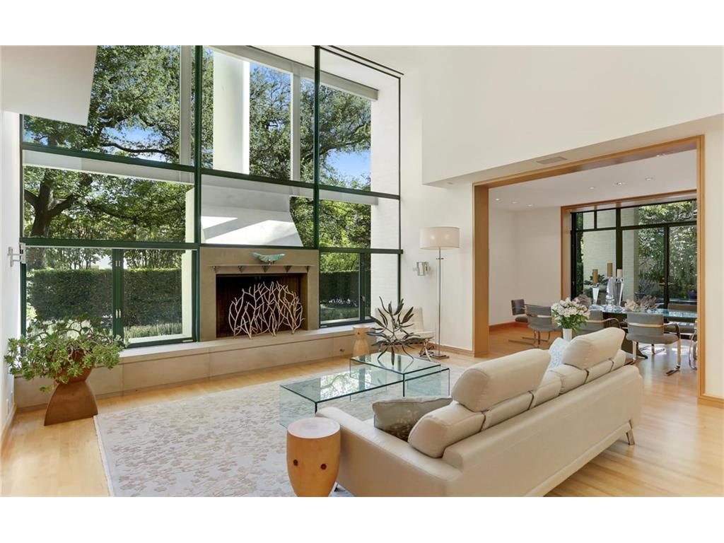 3908 Euclid LR