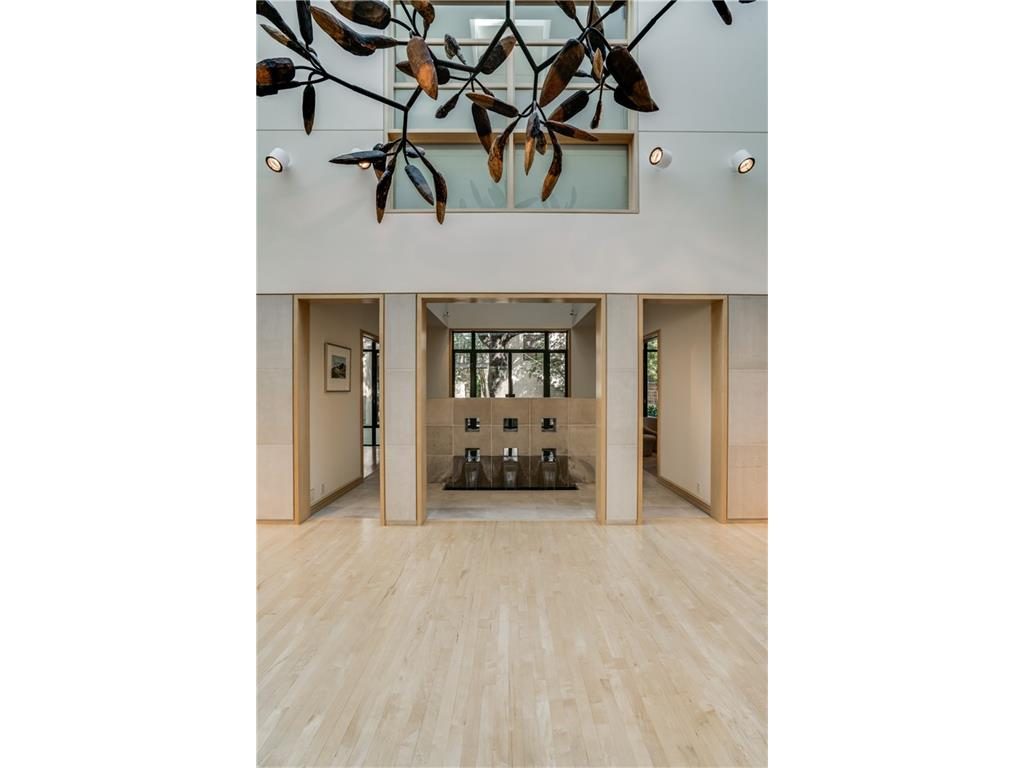3908 Euclid hall