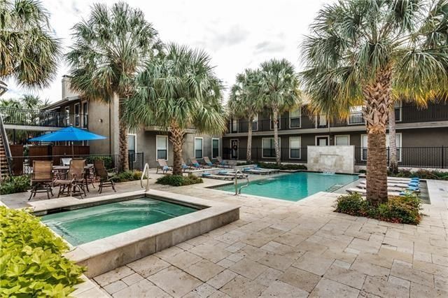 5806 Birchbrook Dr q