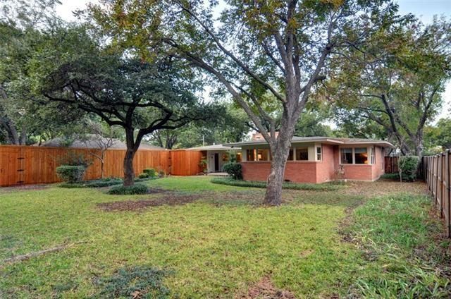 6522 Royal Lane Backyard