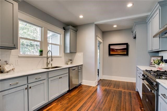 730 N Montclair l