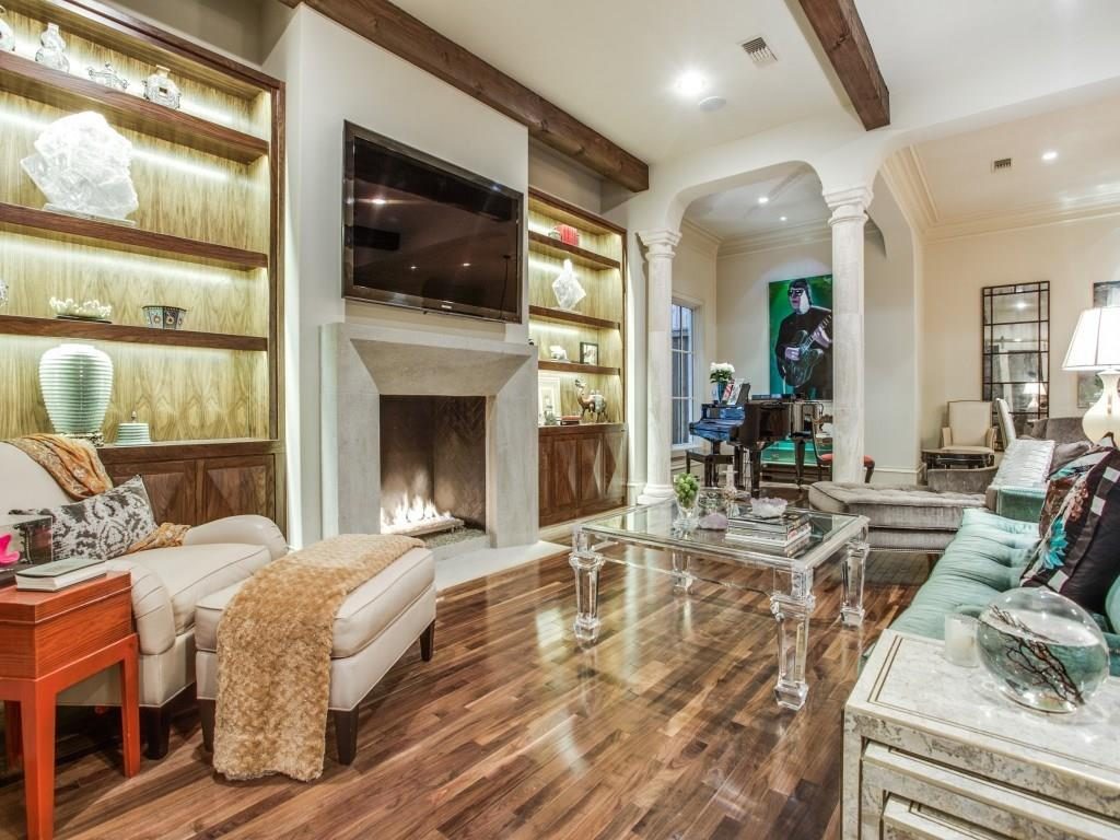 5 Bretton Creek Court Living