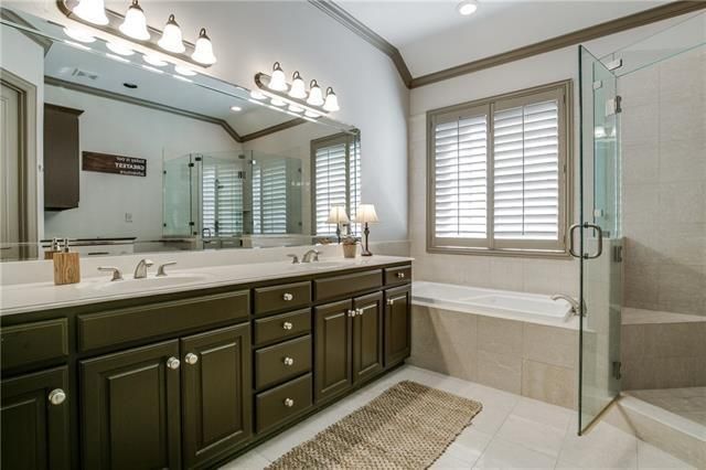 Master Bath 1