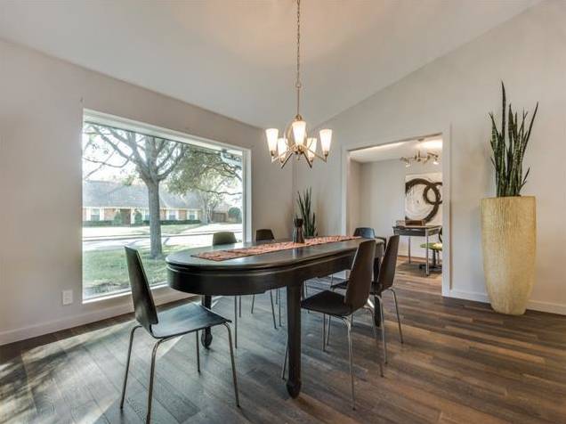 3239 Whirlaway Road Dining
