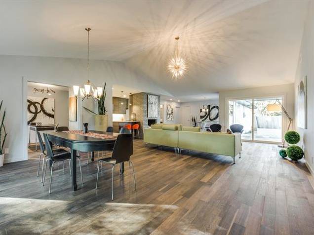 3239 Whirlaway Road Great Room
