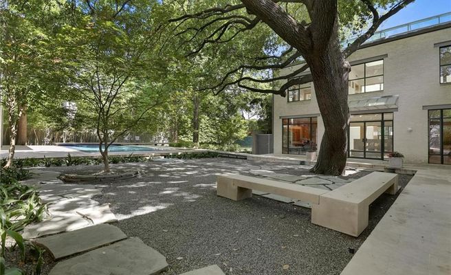 3908 Euclid courtyard 1-2