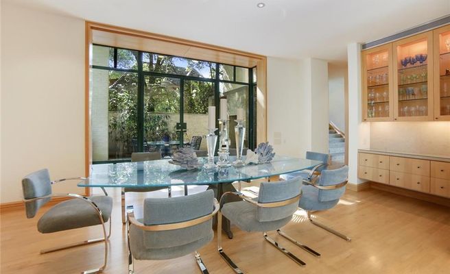3908 Euclid dining room