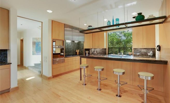 3908 Euclid kitchen 1
