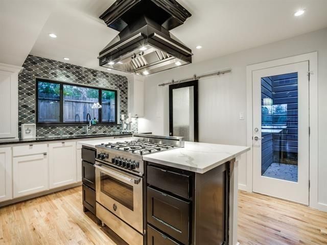 428 Edgelake c