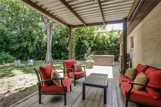 5220 Parkland - Backyard 1