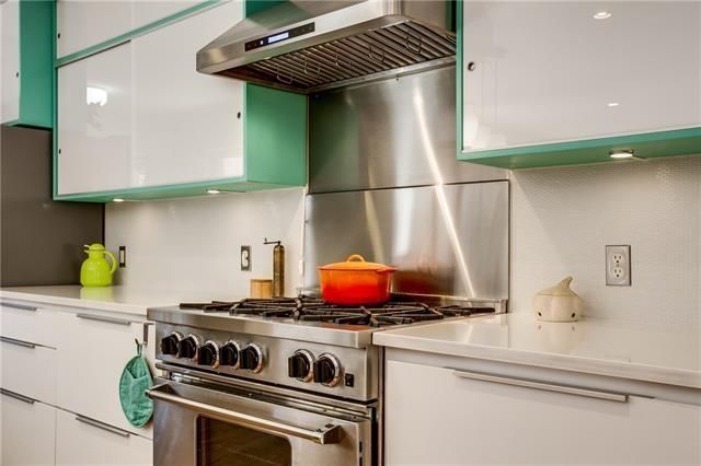 622 Mayrant Kitchen 3