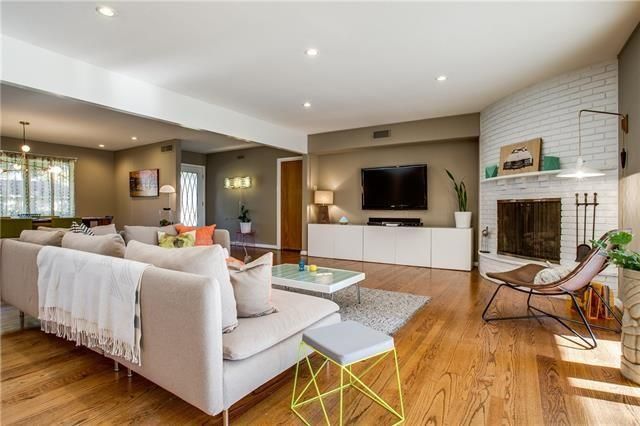 622 Mayrant Living 2