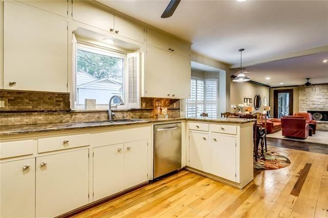 6366 Greenway Kitchen 4
