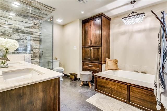 6366 Greenway Master Bath