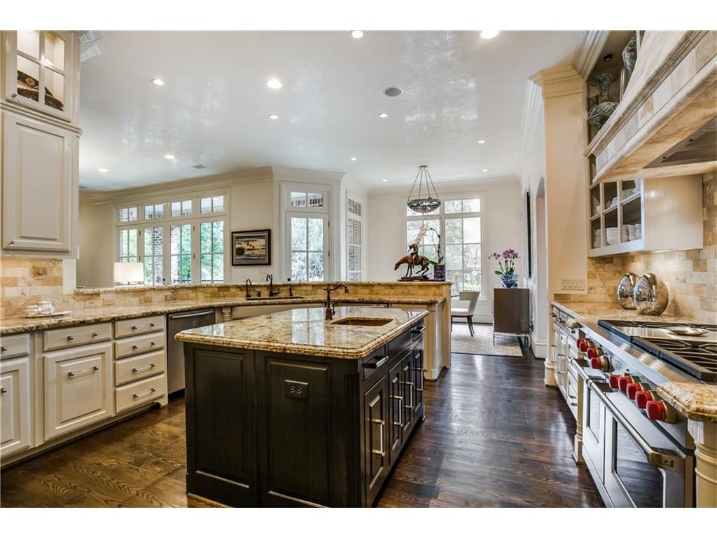 6809 Golf Kitchen Breakfast Room View
