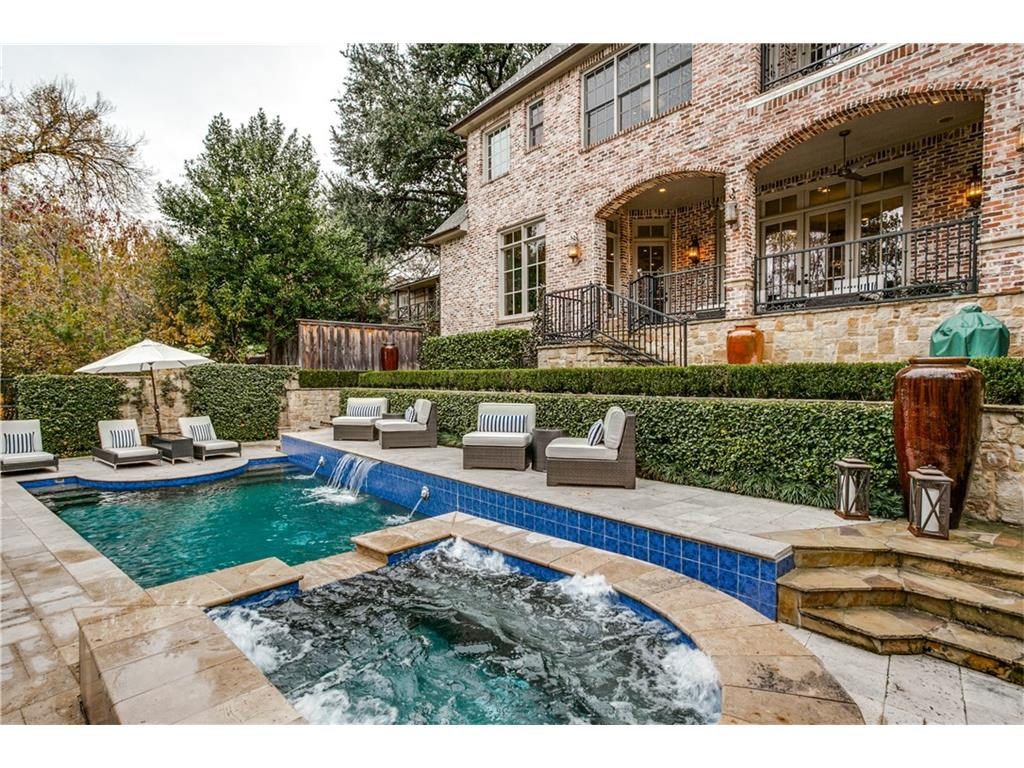 6809 Golf Pool and Patio