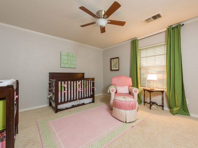 6105 Glennox Nursery