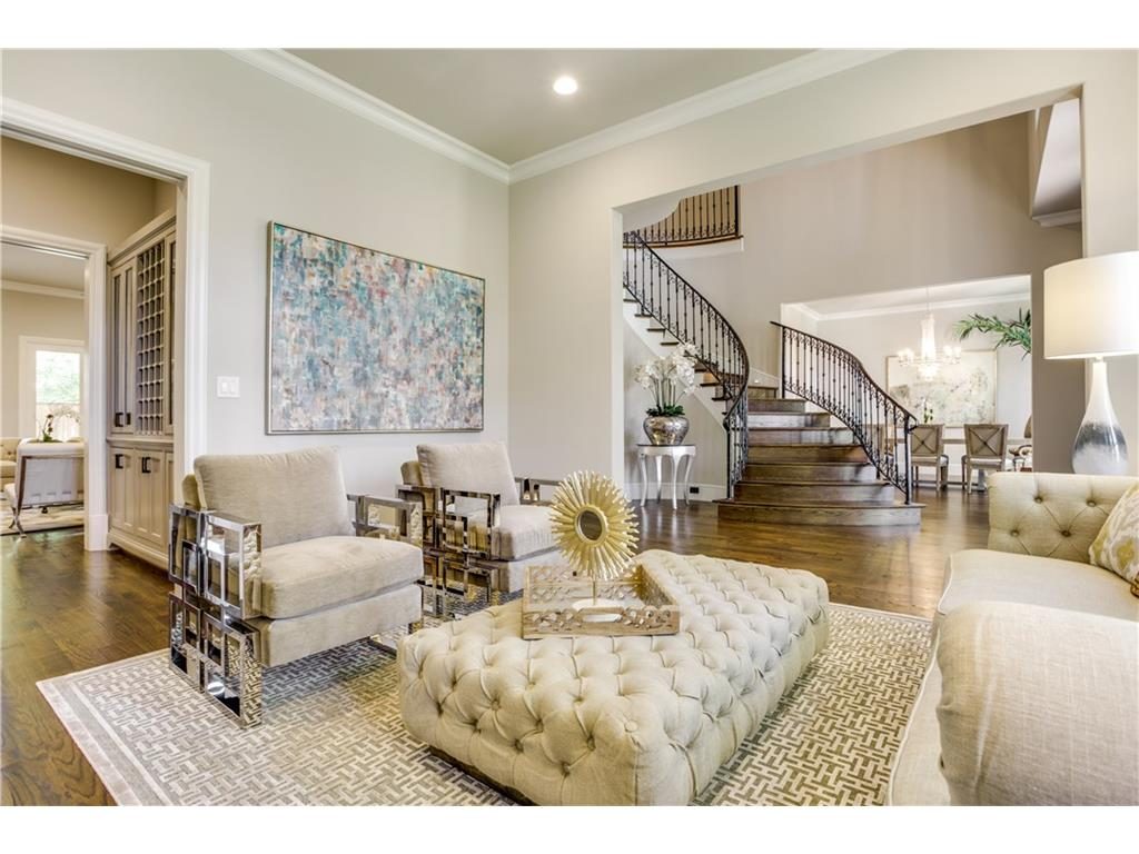 3624 Dartmouth Living