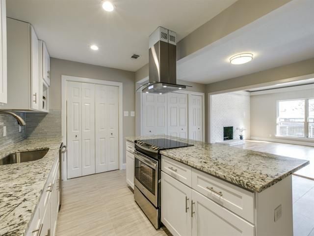 3822 Treeline - Kitchen 2